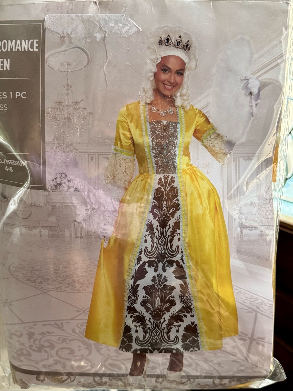 Yellow Baroque-Style Women's Dress Queen Costume